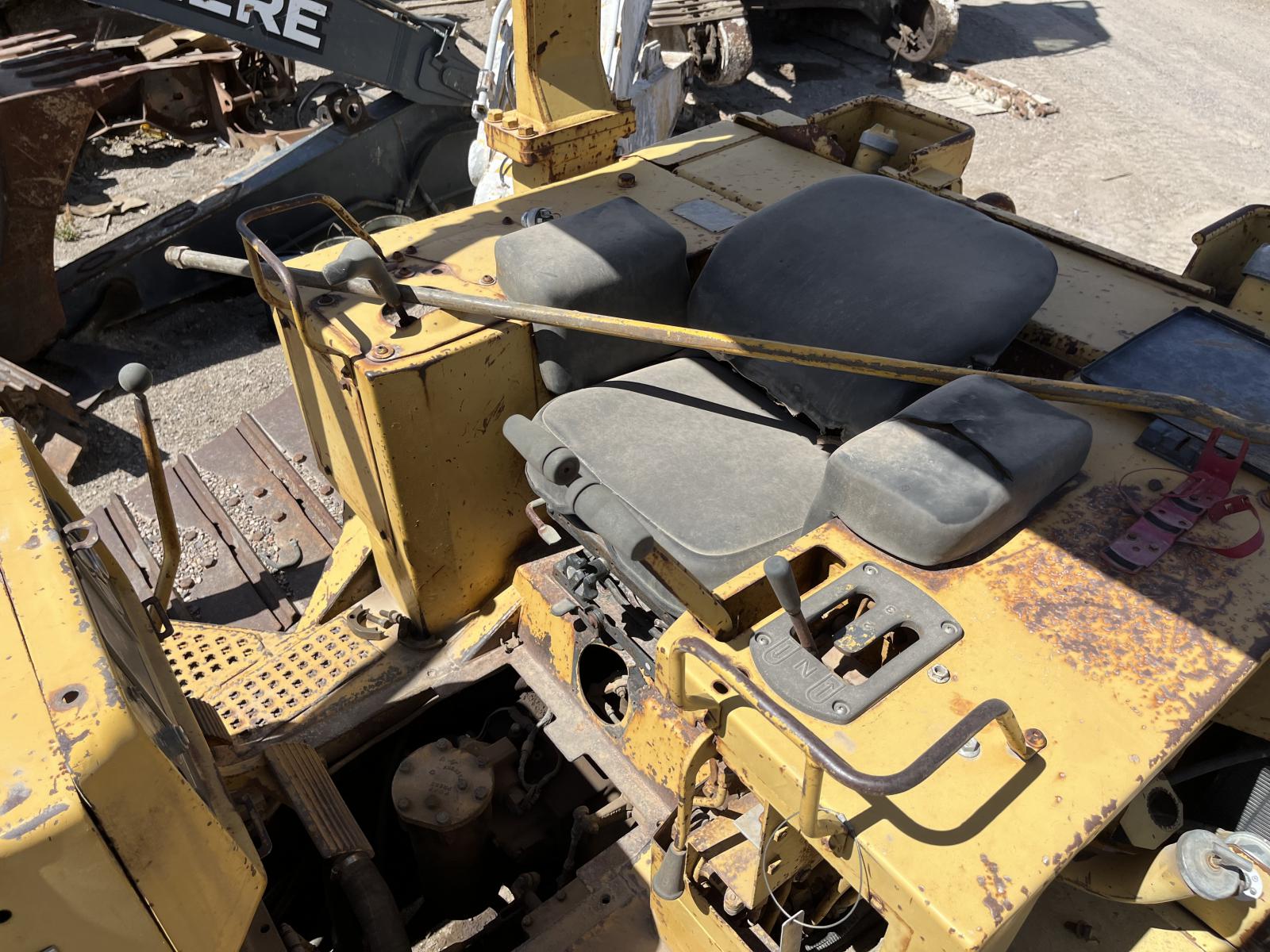 ./imagenes/INVOICE/2019/14386/TOPADOR FRONTAL CATERPILLAR D4H SERIES II (3).JPG